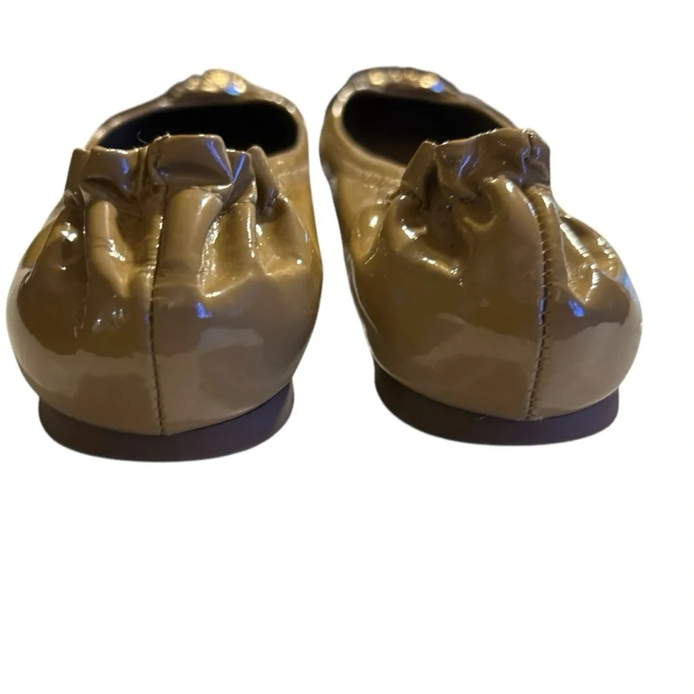 Tory Burch Reva Ballet Flats Beige Comfy Patent Leather Size 6 NWOT